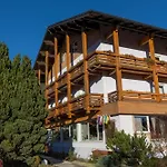 Hotel Paradiesquelle 4