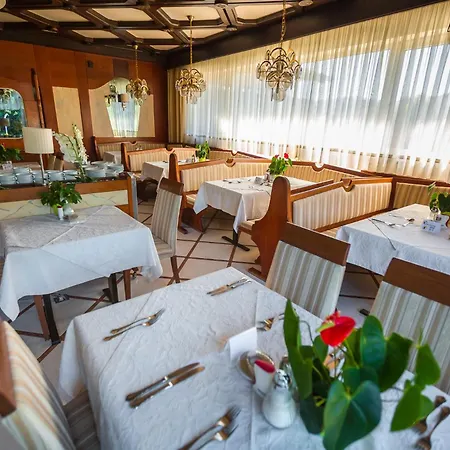 Hotel Paradiesquelle 4 4*