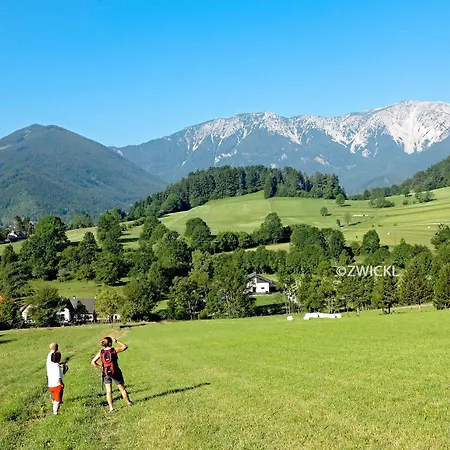 Paradiesquelle 4 Hotel Puchberg am Schneeberg
