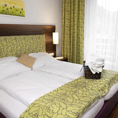 Hotel Paradiesquelle 4